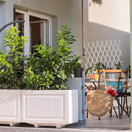 Apartment Sea Side Studio With Terrace *