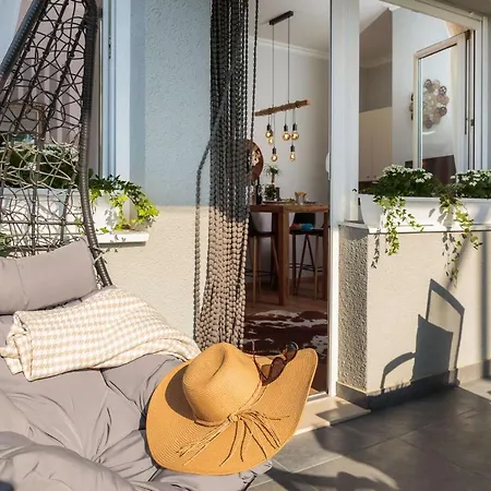 Sea Side Studio With Terrace * Split