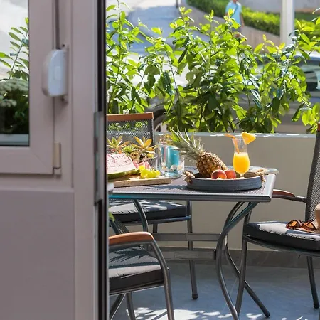 Apartamento Sea Side Studio With Terrace